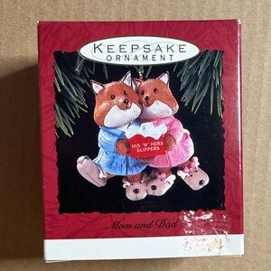 Mom and Dad  His N Hers Slippers Hallmark Keepsake Ornament NWT